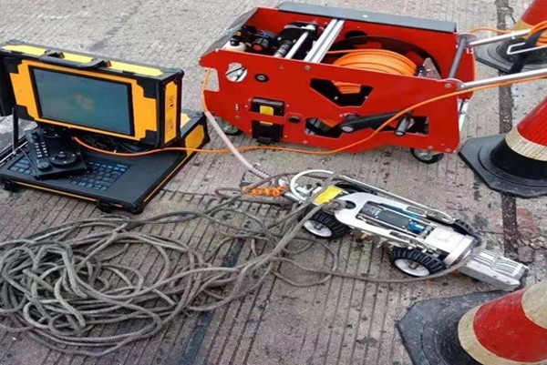 昭觉CCTV管道检测机器人