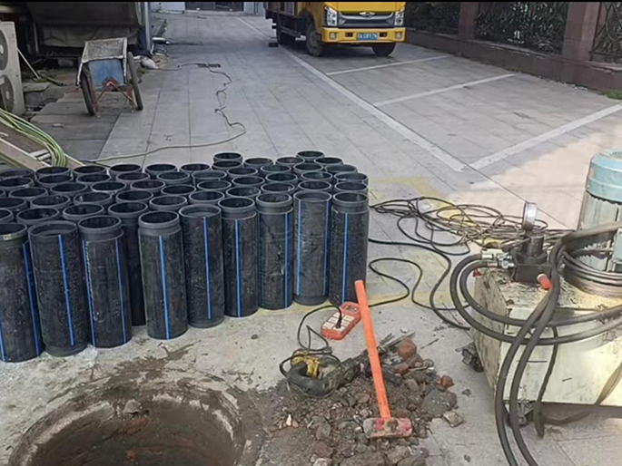 昭觉PE置换管厂家 DN315置换管 非开挖管短管置换